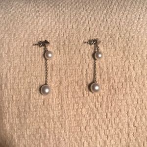 Double pearl long earrings